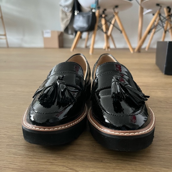 Naturalizer Patent Loafers Size 5.5 - Picture 2 of 5